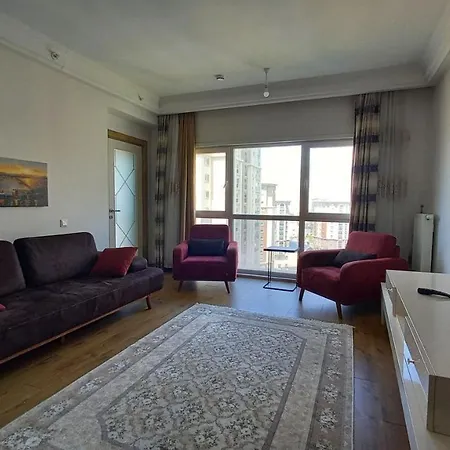 Lejlighed Lovely 2-Bedroom Condo With Pool Basaksehir